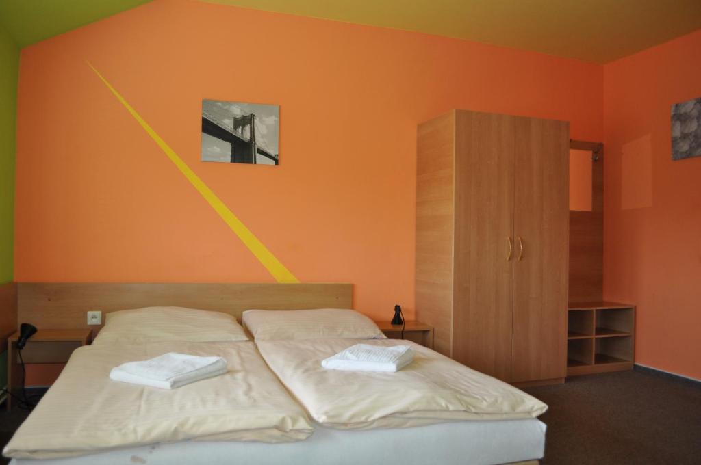 Sport Hotel Ostrov Trenčín Kamer foto